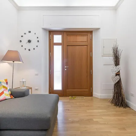 Queen Margaret Apartment Cagliari